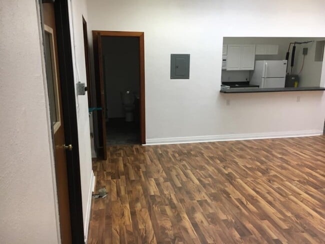 Photo - 208 Center St Unit 9