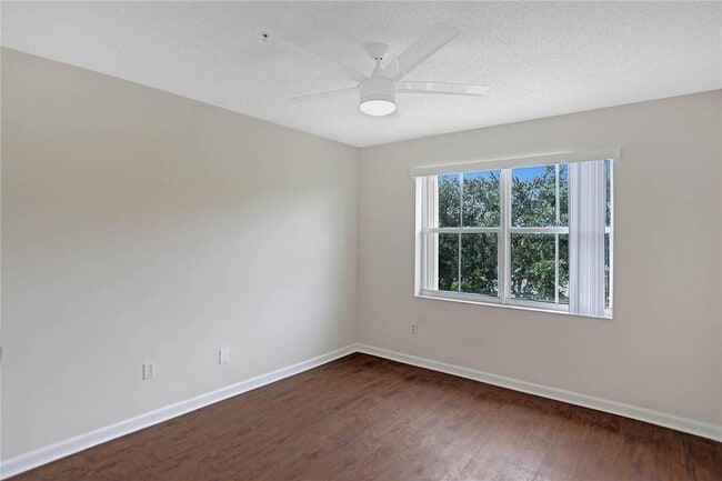 Photo - 9650 NW 2nd St Unit 4-304