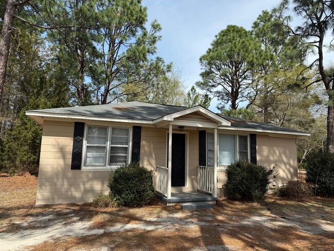 Building Photo - Lexington Area - Call Lexington office for information and to view 803-359-0793