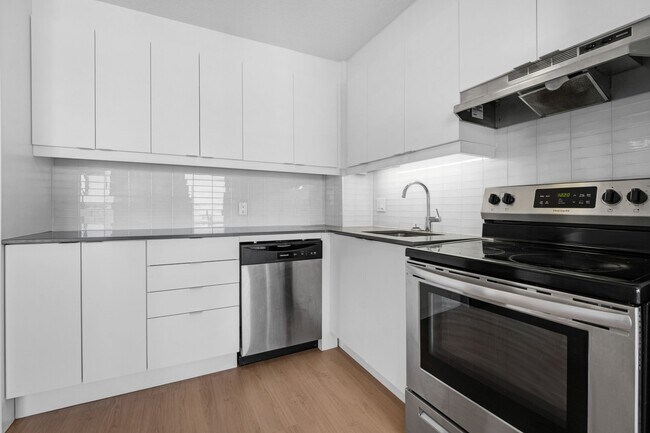 Photo - 145 York St Unit 511