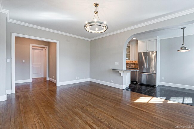 Building Photo - 26 East Pkwy Unit 14A