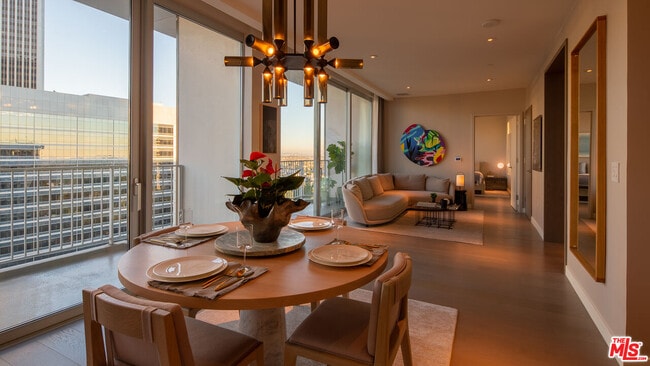 Building Photo - 2025 Ave of the Stars Unit 1417 Rental