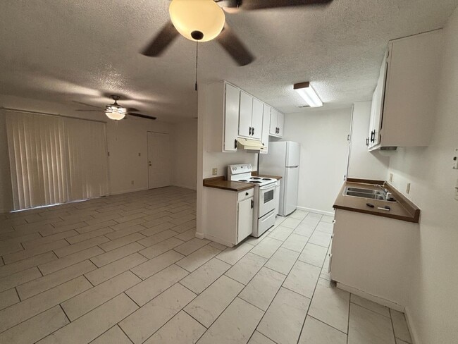 Photo - 5181 E Olive Ave Unit 118