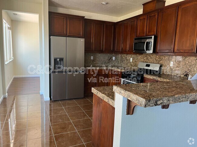 Building Photo - 4020 Crescent Ct Rental
