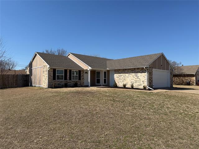 Photo - 501 Carl C Senter St