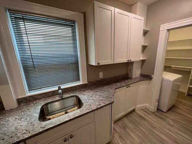 Photo - 51 Ibbetson St Unit 2