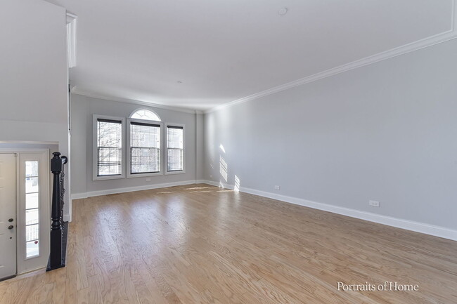 Photo - 850 Shandrew Dr