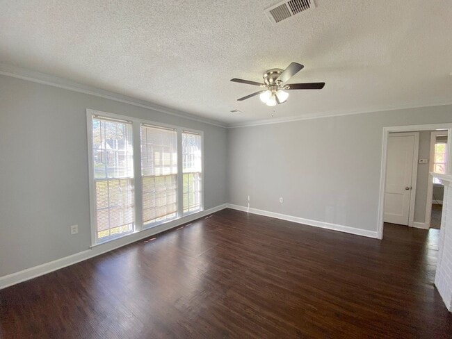 Photo - 722 Lydgate Rd