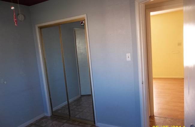 Photo - 300 Griffiths St