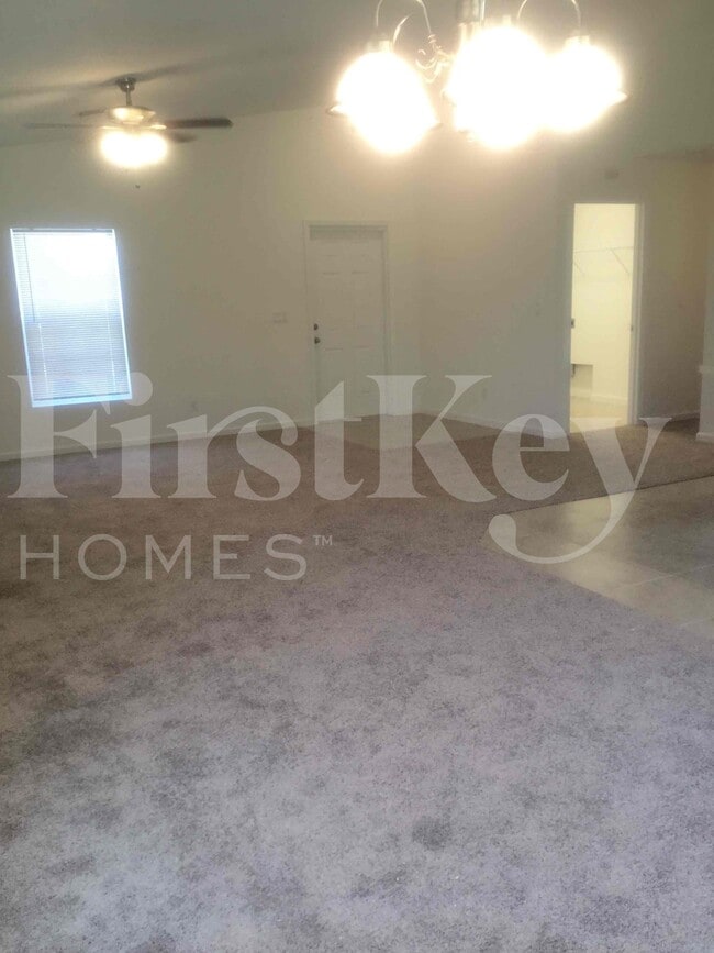 Photo - 3149 SW Letchworth St