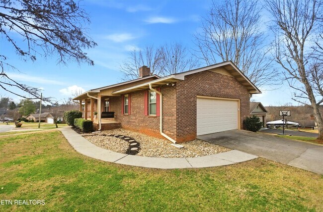 Photo - 1501 Woodbury Ct