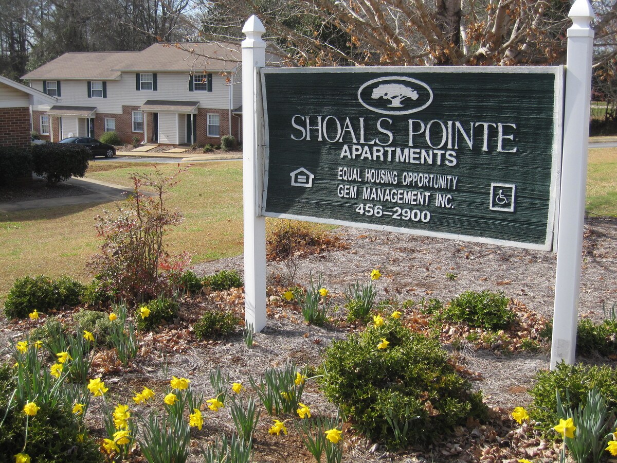 Shoals Pointe - Shoals Pointe Apartments