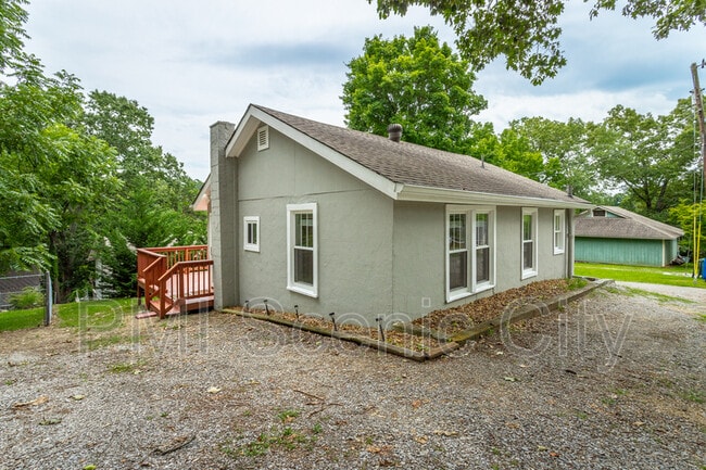 Photo - 416 Jadie Ln