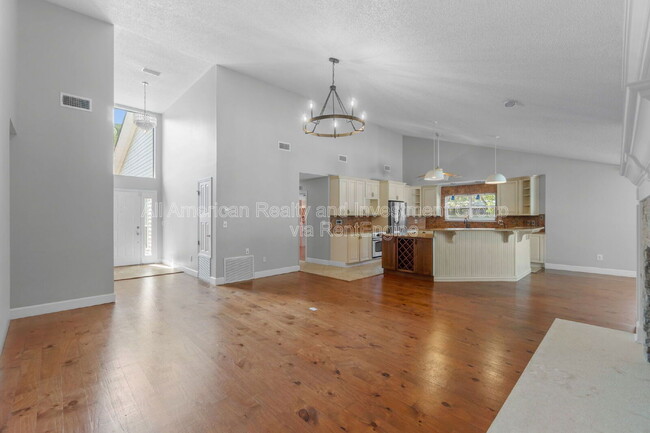 Photo - 101 Hands Cove Ln