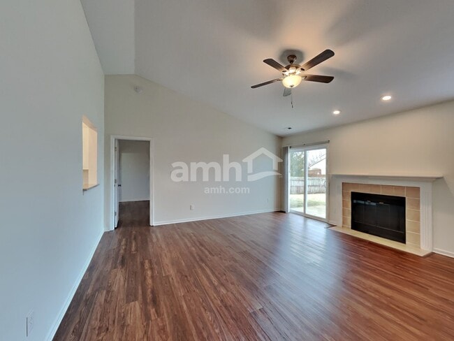 Photo - 8284 Shattuck Dr