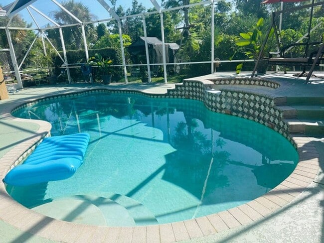 Building Photo - 3769 Victoria Rd