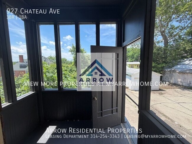 Photo - 927 Chateau Ave