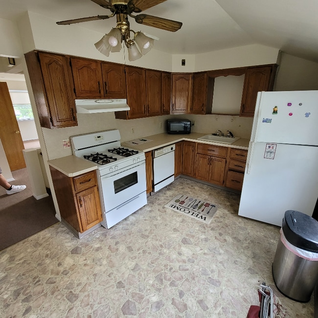 Photo - 22 Ryle Ave Unit 2nd Fl