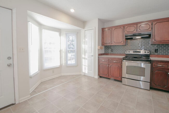 Photo - 2000 Tynewood Dr