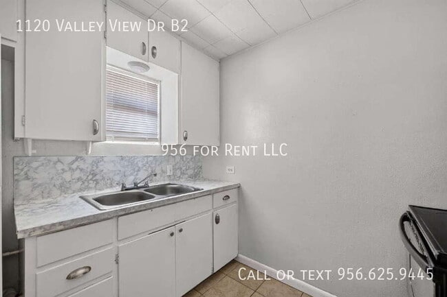Photo - 1120 Valley View Dr