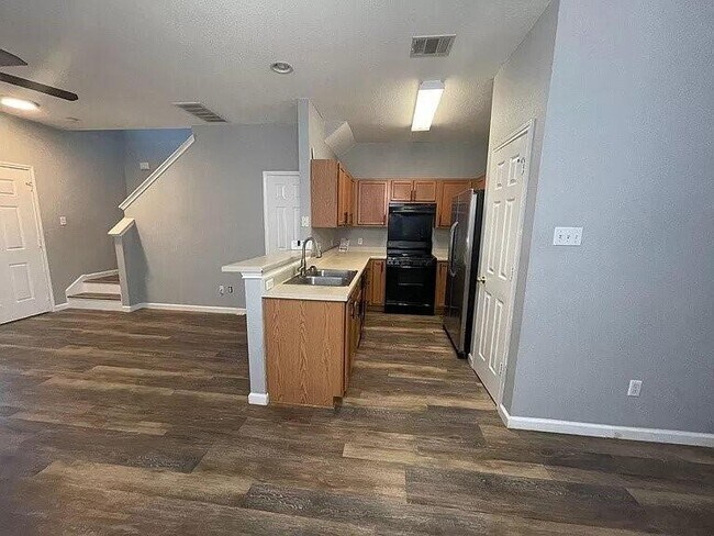 Photo - 13908 Harris Ridge Blvd