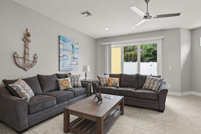 Photo - 132 Mediterranean Way Unit SI ID1044457P