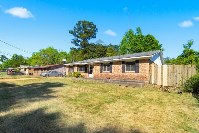 Building Photo - 520 Asa Dr