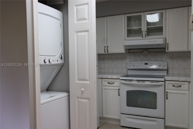 Photo - 15495 N Miami Lakeway Unit 104-4