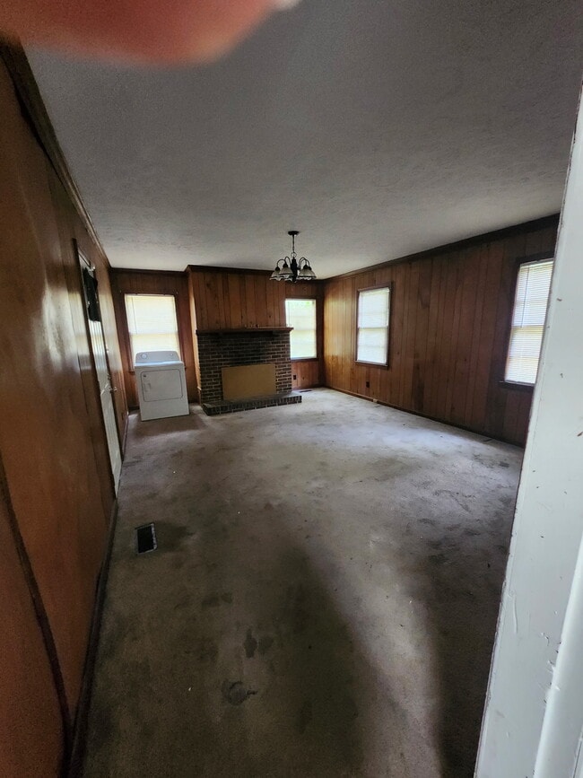 Photo - 214 Franklin Dr