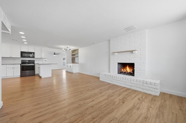 Photo - 3540 E Voltaire Dr