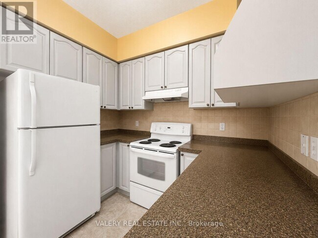 Photo - 555 Grasslands Ct