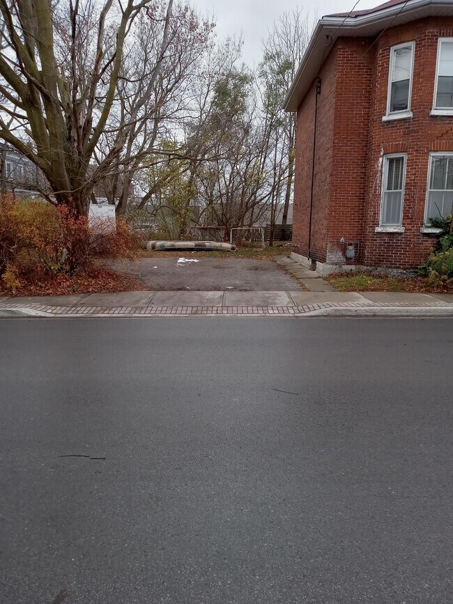 Photo - 259 George St