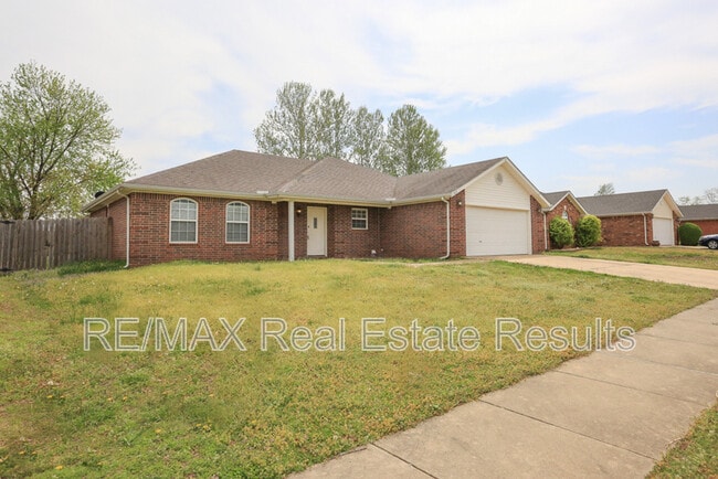 Photo - 1907 SW Columbus Rd