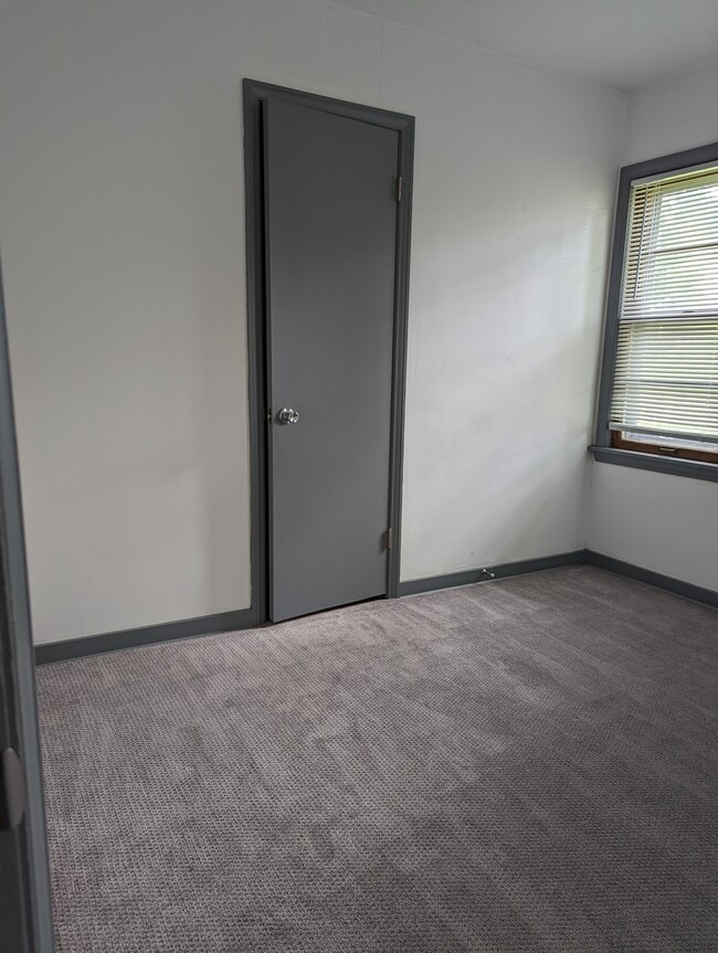 Photo - 3141 S 48th St Unit 1