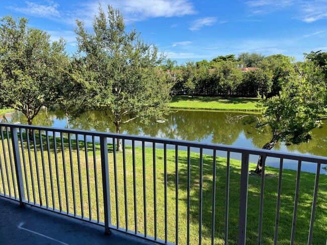 Photo - 6984 SW 39th St Unit H206
