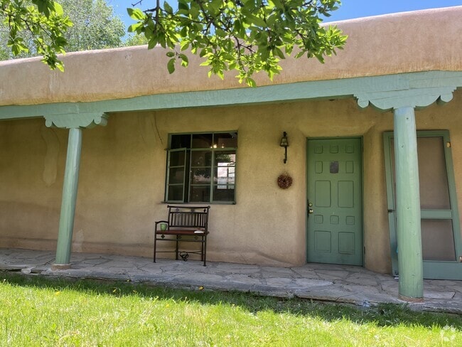 Building Photo - 104 Padre Martinez Ln Rental