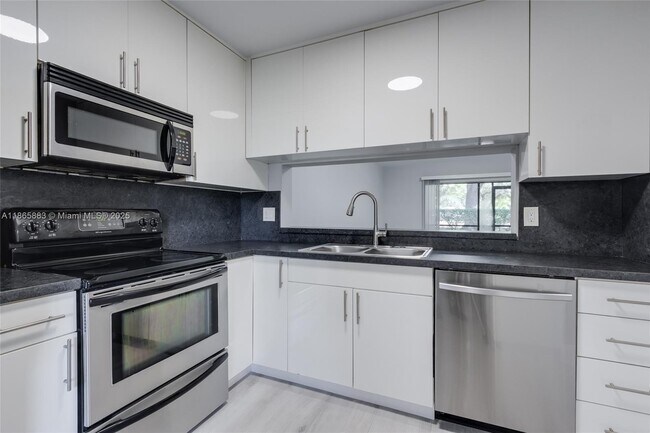 Photo - 2474 NW 89th Dr Unidad 2474