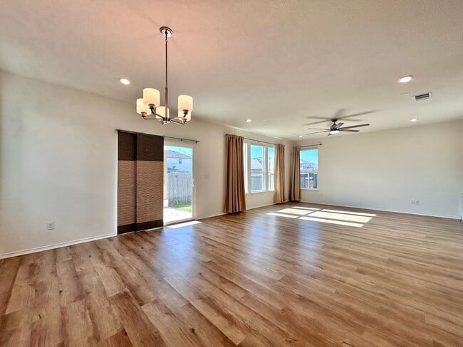 Photo - 12421 Ace in the Hole Ln