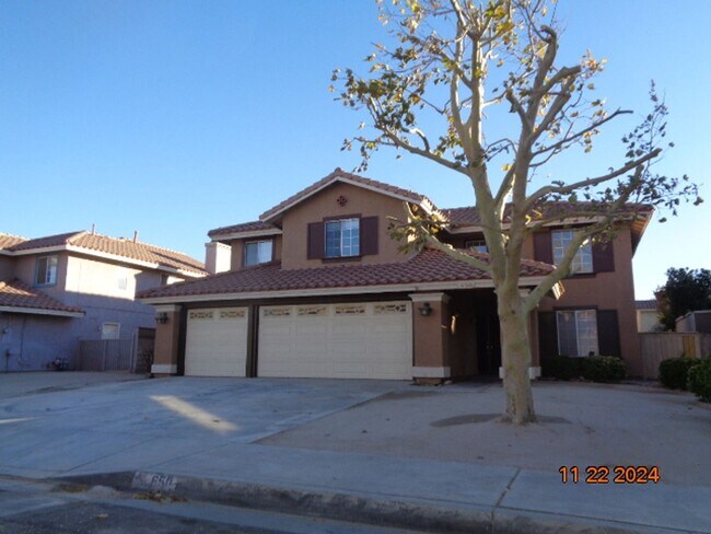 Large 2 Story Home Offering 2365 sq. ft. a... - Large 2 Story Home Offering 2365 sq. ft. a...