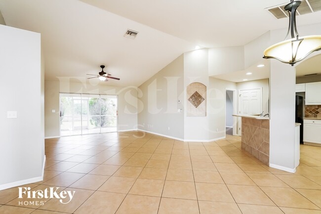 Photo - 4709 Nora Ave S