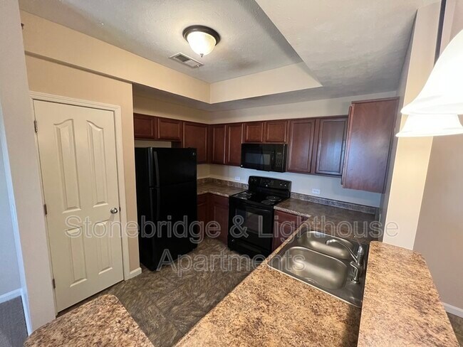 Photo - 1101 Stonebench Cir