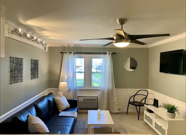 50 North St Unit 205