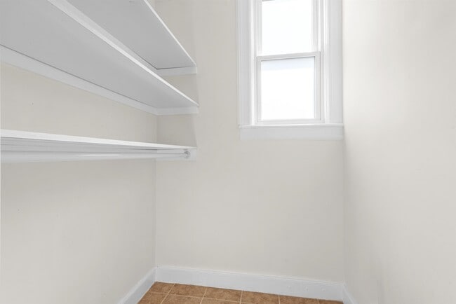 Photo - 711 6th St Unit 2