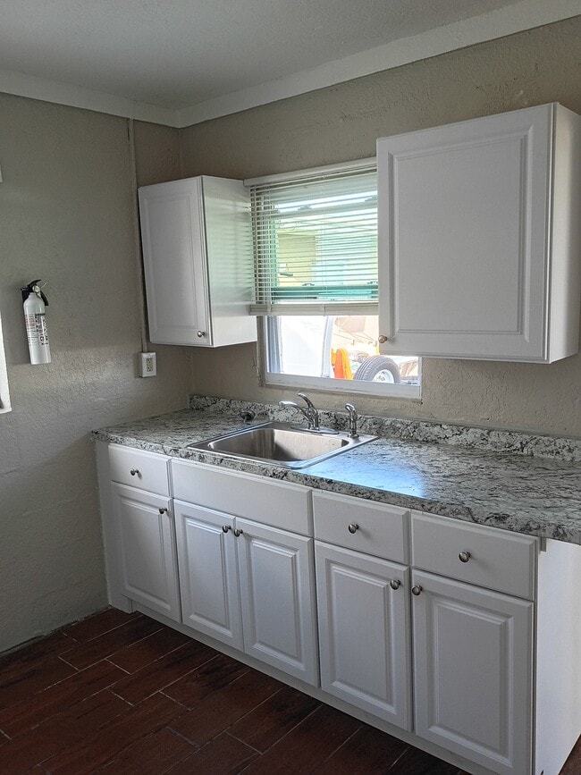 Photo - 1208 N 17th St