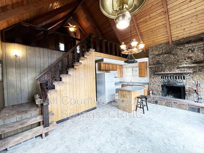 Photo - 1302 Twin Lakes Dr