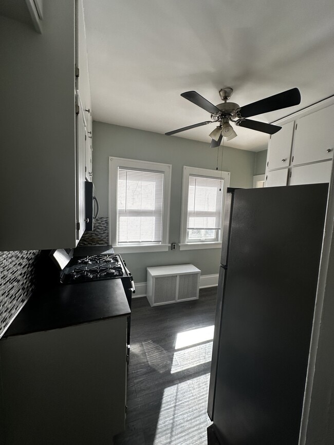 Photo - 4145 Columbus Ave
