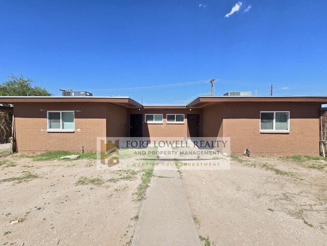 Building Photo - 3049-3051 E Proctor Vista Unit ProctorVista3051