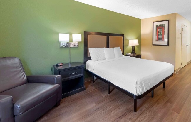 Photo - Furnished Studio-Charleston - Airport