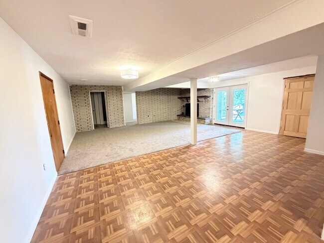 410 5th St Unidad Downstairs