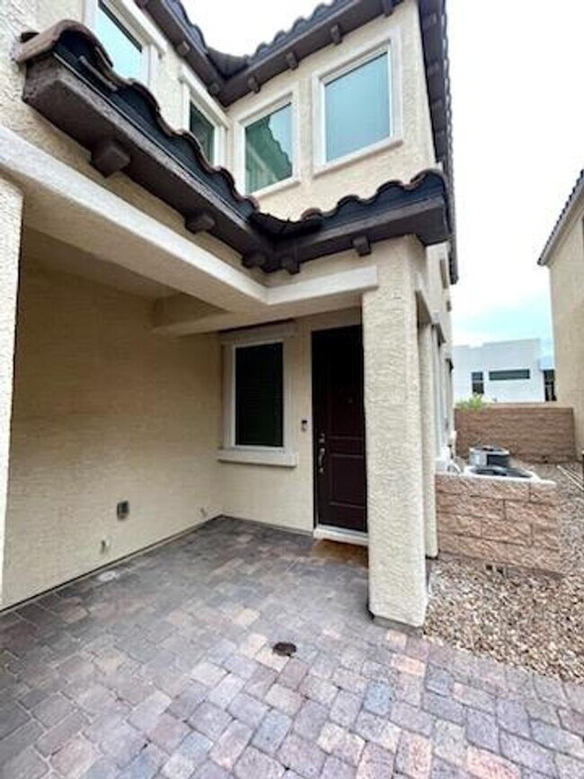 Photo - Great 2 Story Home in Skye Canyon w/ separate bonus room (casita) - 4 Bedrooms
